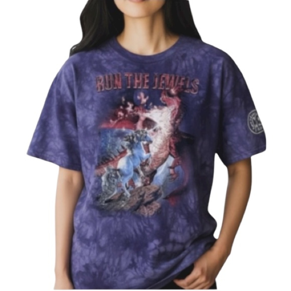 Run the Jewels Graphic T-Shirt  on the Mountain material 2016 Purple size Large